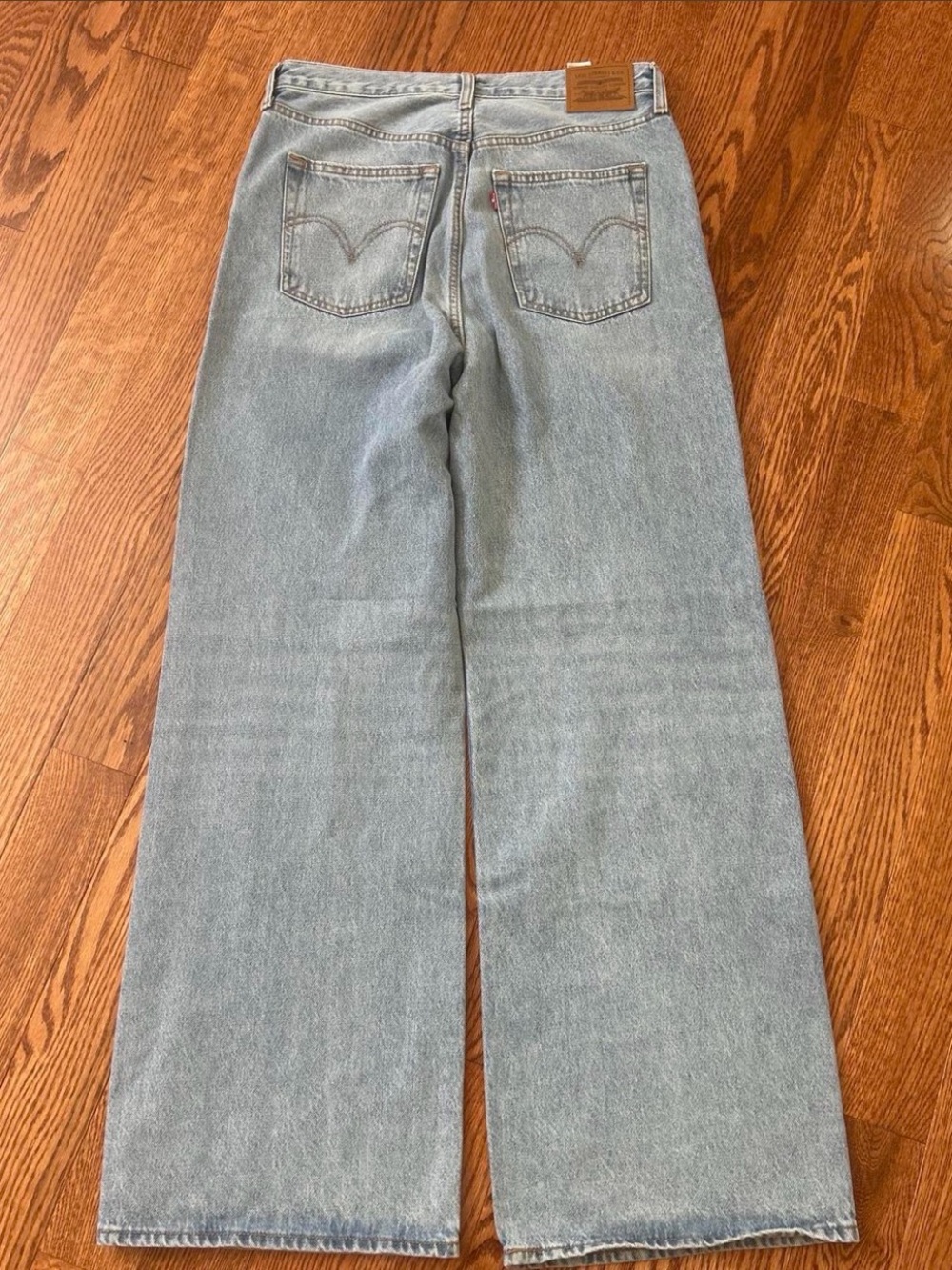 Levi's Women's Ribcage Wide Leg - Picture 3 of 4